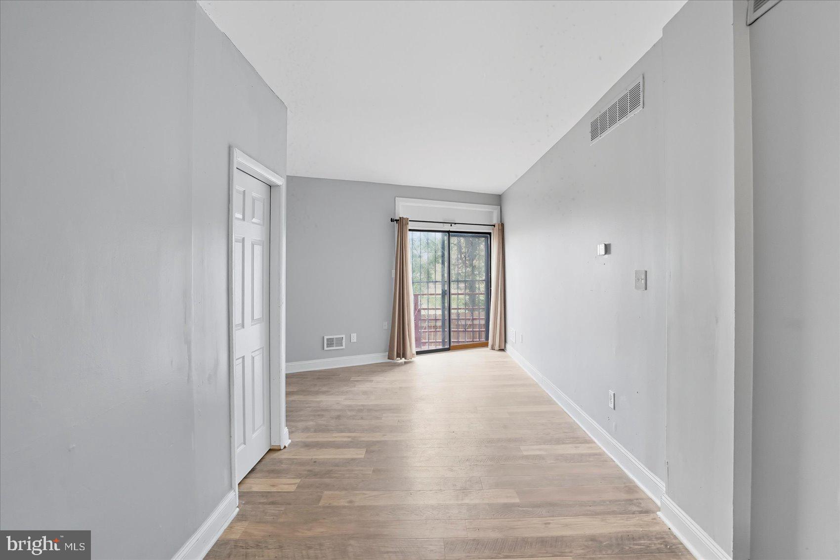 SANDTOWN-WINCHESTER - Residential