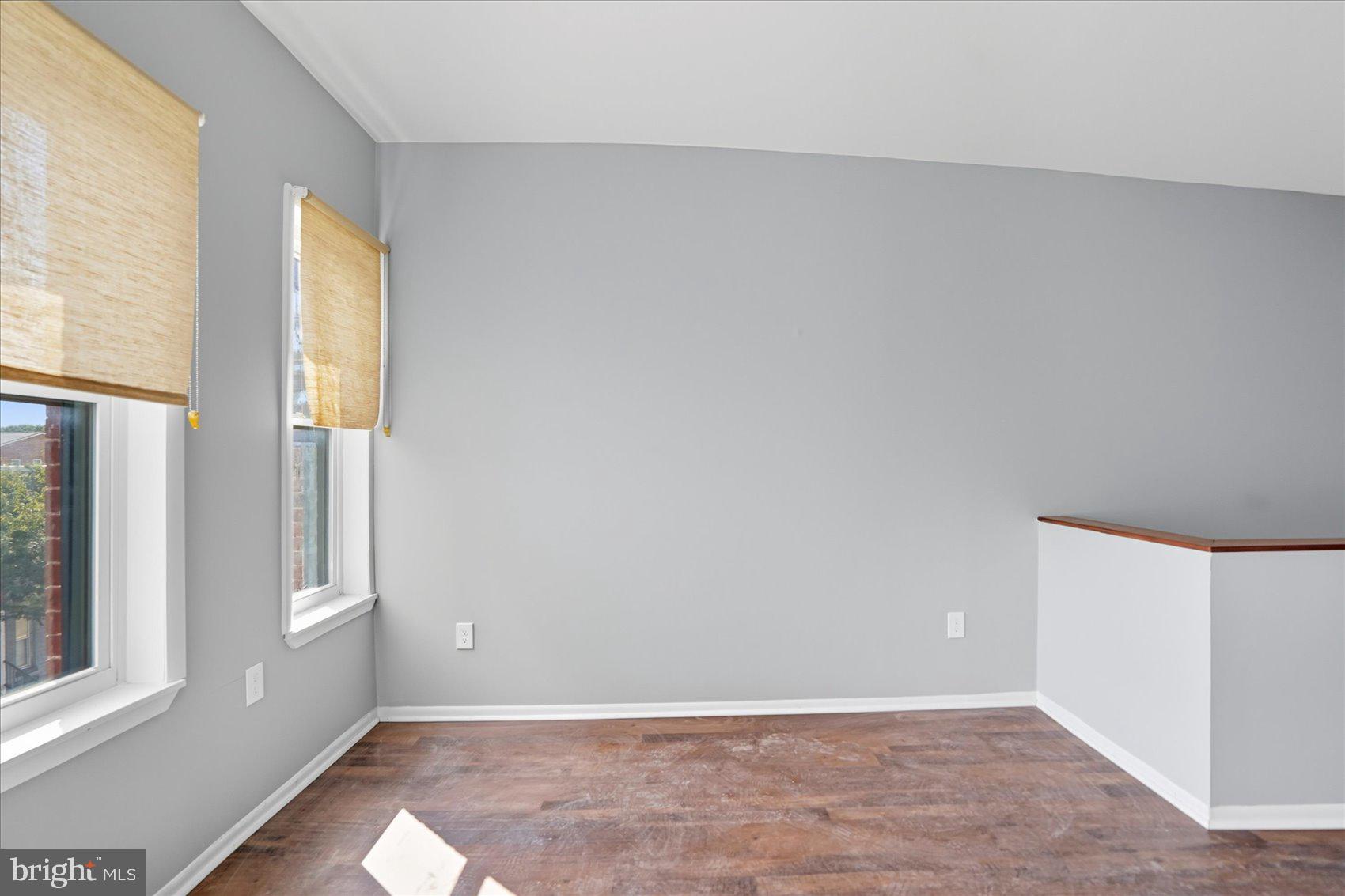 SANDTOWN-WINCHESTER - Residential