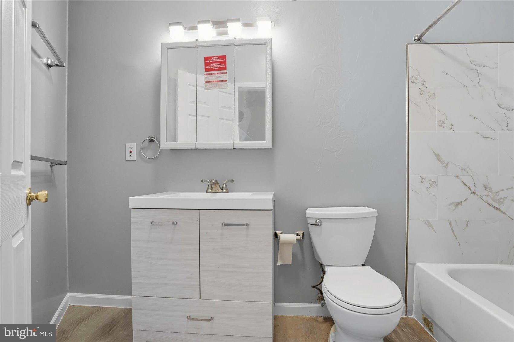 SANDTOWN-WINCHESTER - Residential