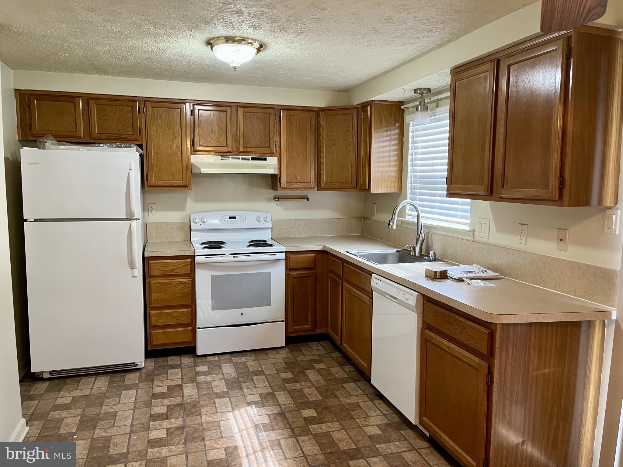 FREDERICKTOWNE VILLAGE - Residential