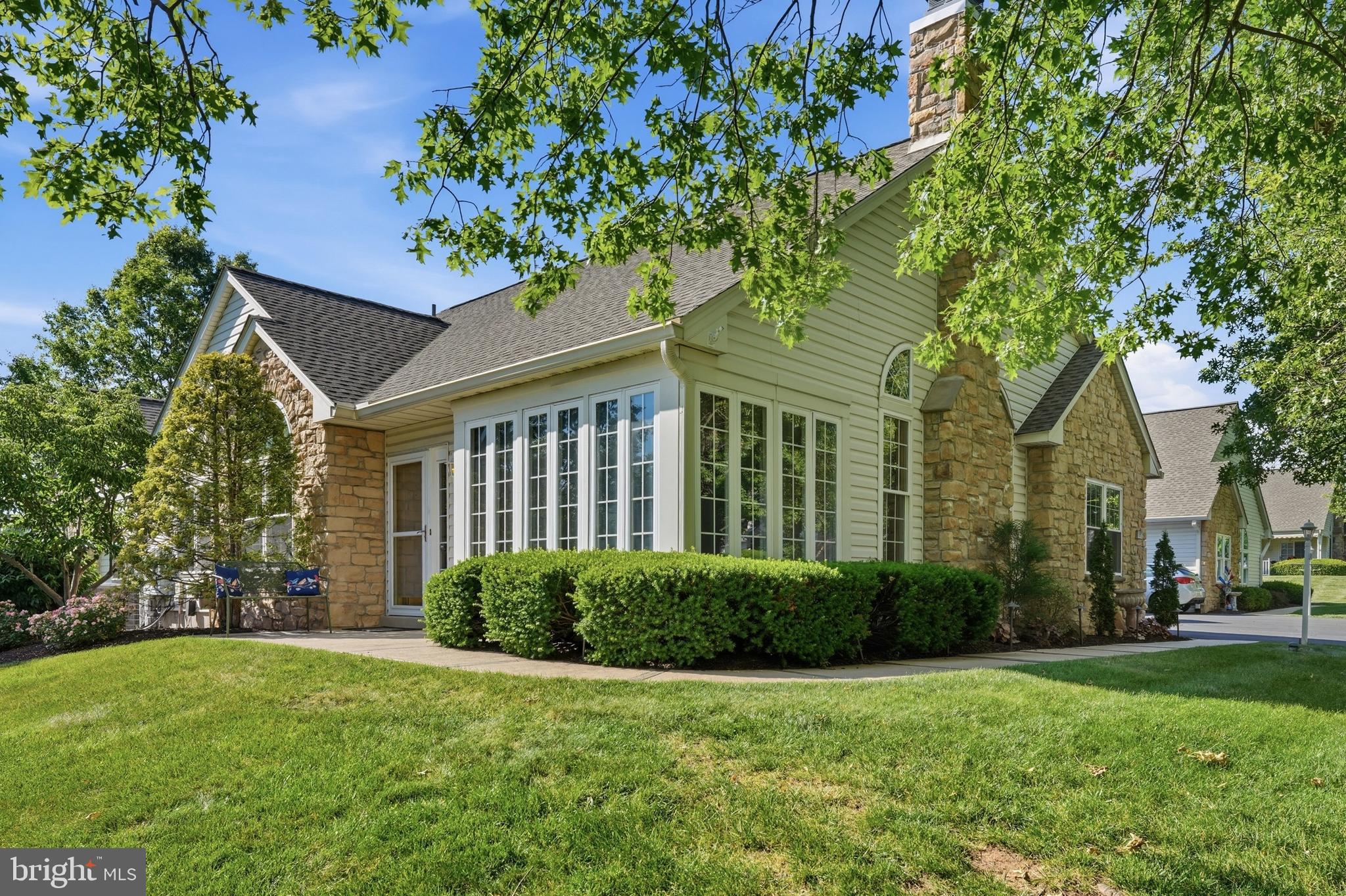 185 LIONS GATE CIRCLE