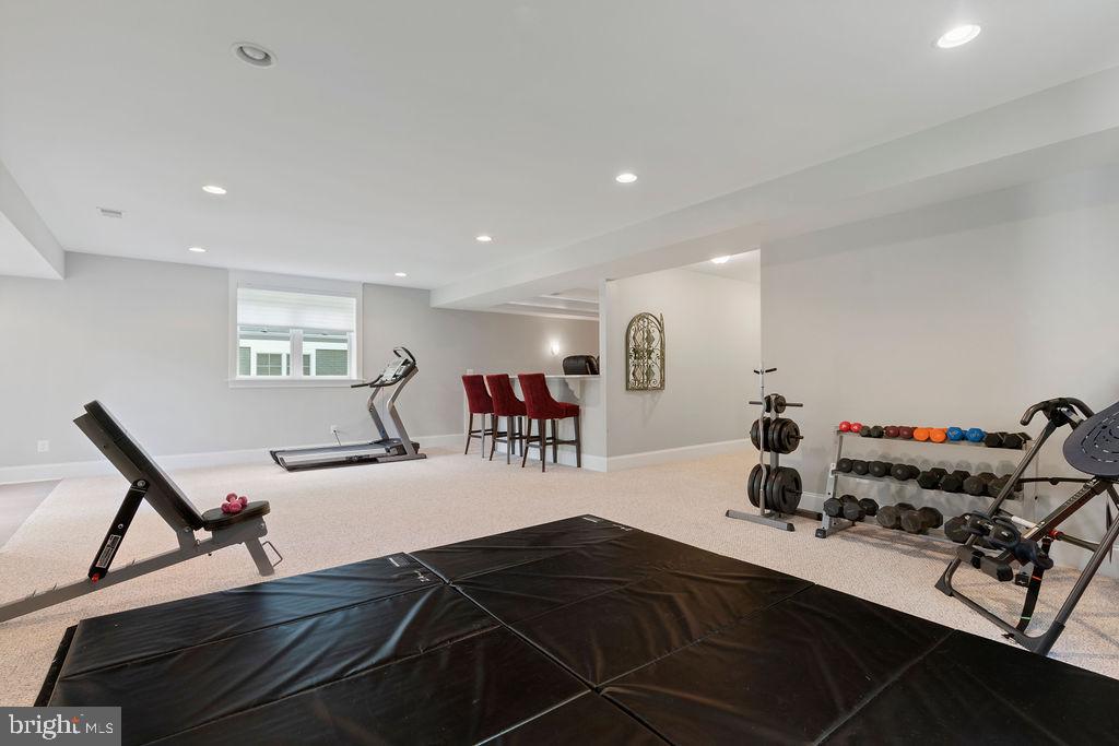 CHURCHILL - Residential