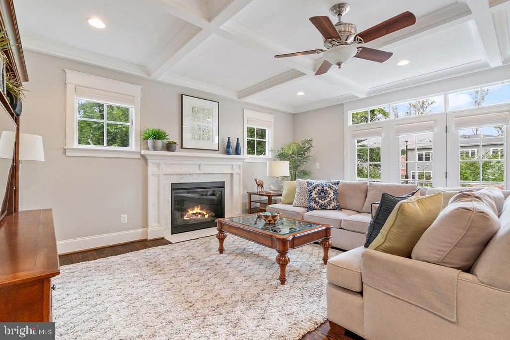 CHURCHILL - Residential