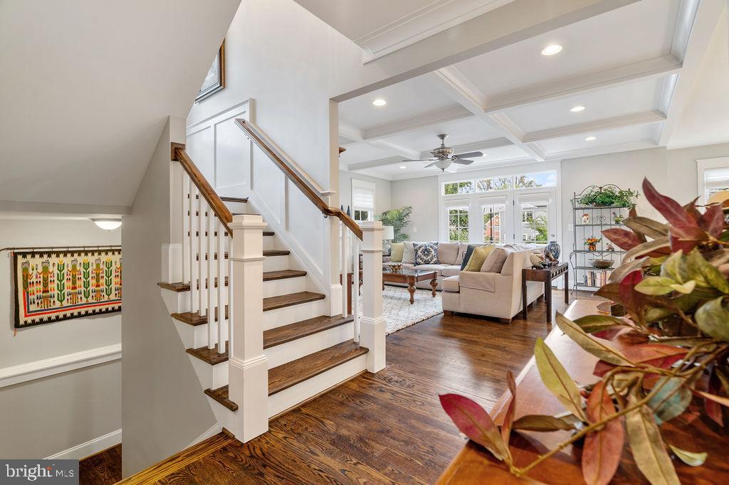 CHURCHILL - Residential