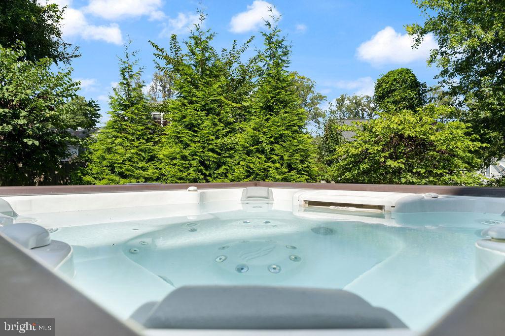 CHURCHILL - Residential