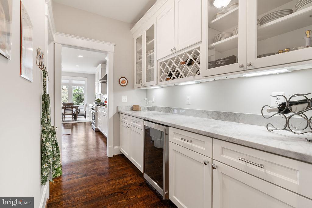 CHURCHILL - Residential