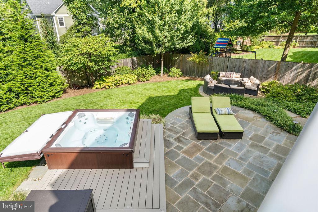 CHURCHILL - Residential