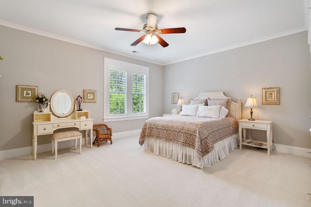 CHURCHILL - Residential