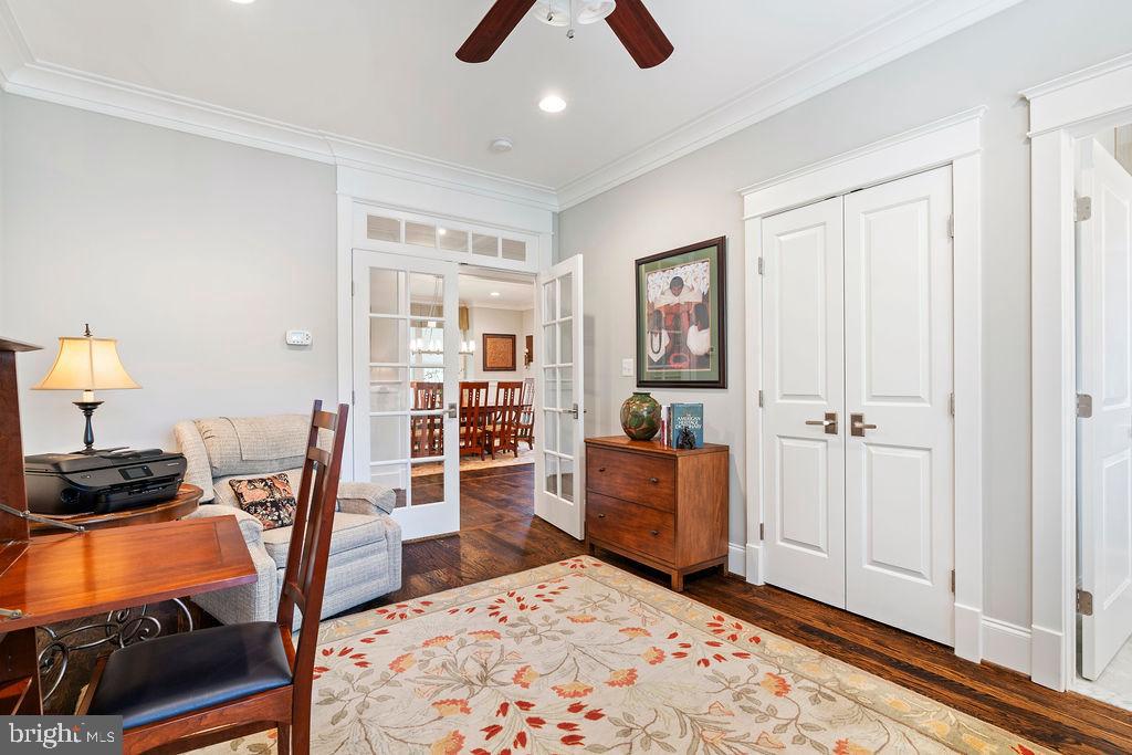 CHURCHILL - Residential