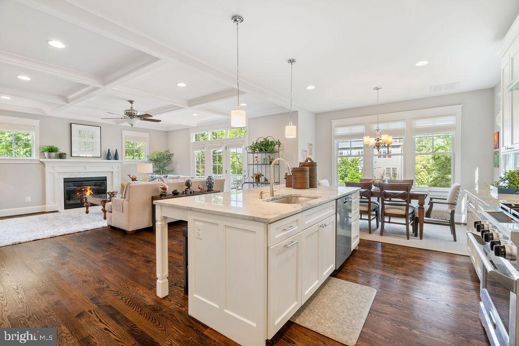 CHURCHILL - Residential