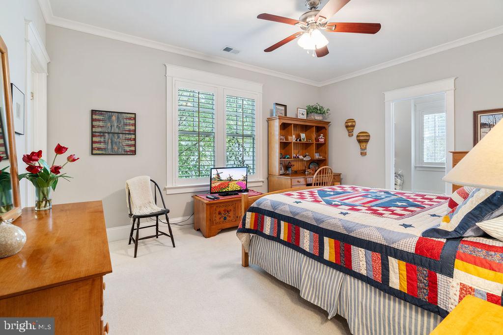 CHURCHILL - Residential