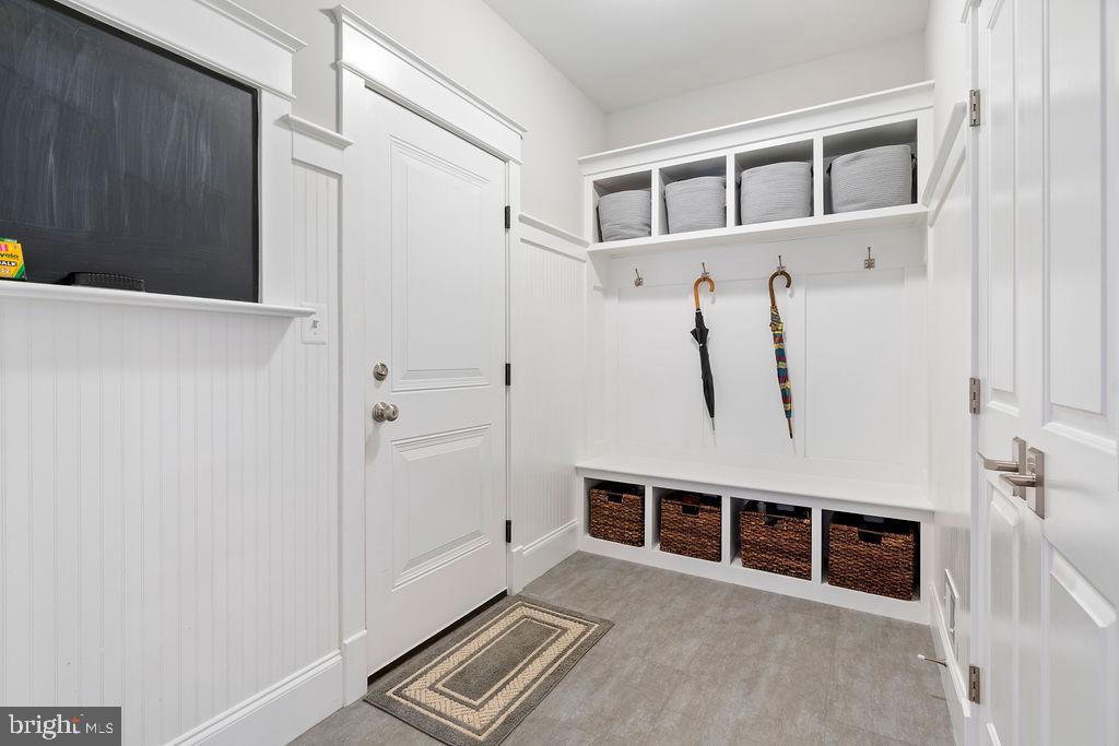 CHURCHILL - Residential