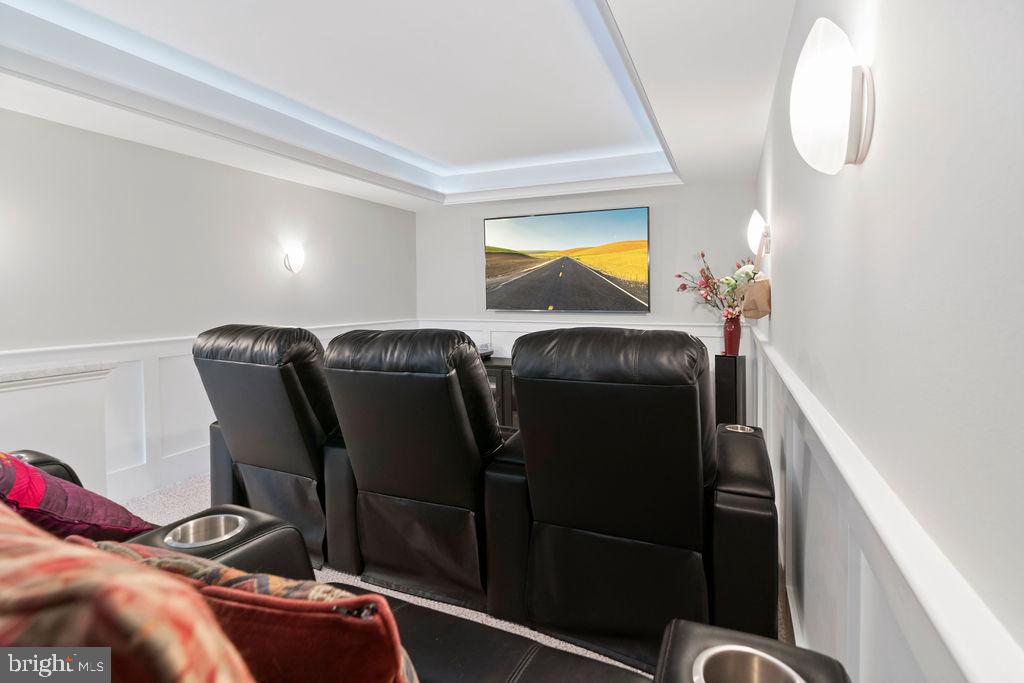 CHURCHILL - Residential