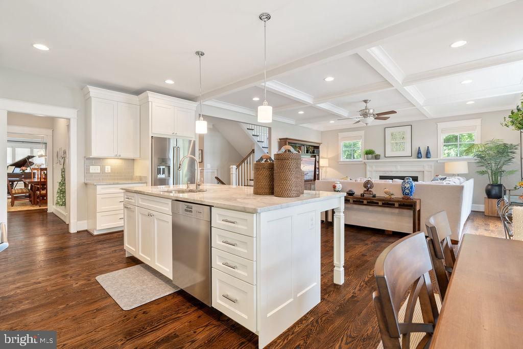 CHURCHILL - Residential