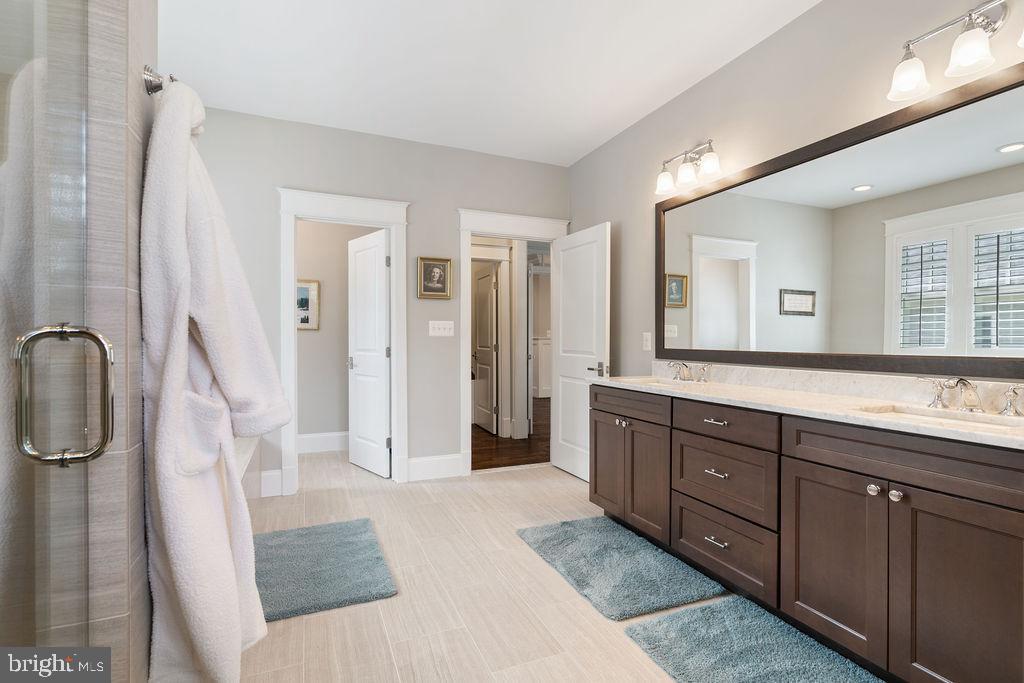 CHURCHILL - Residential