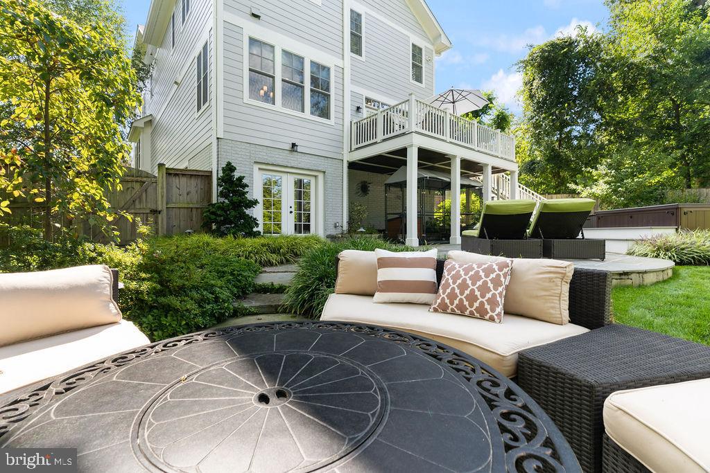 CHURCHILL - Residential