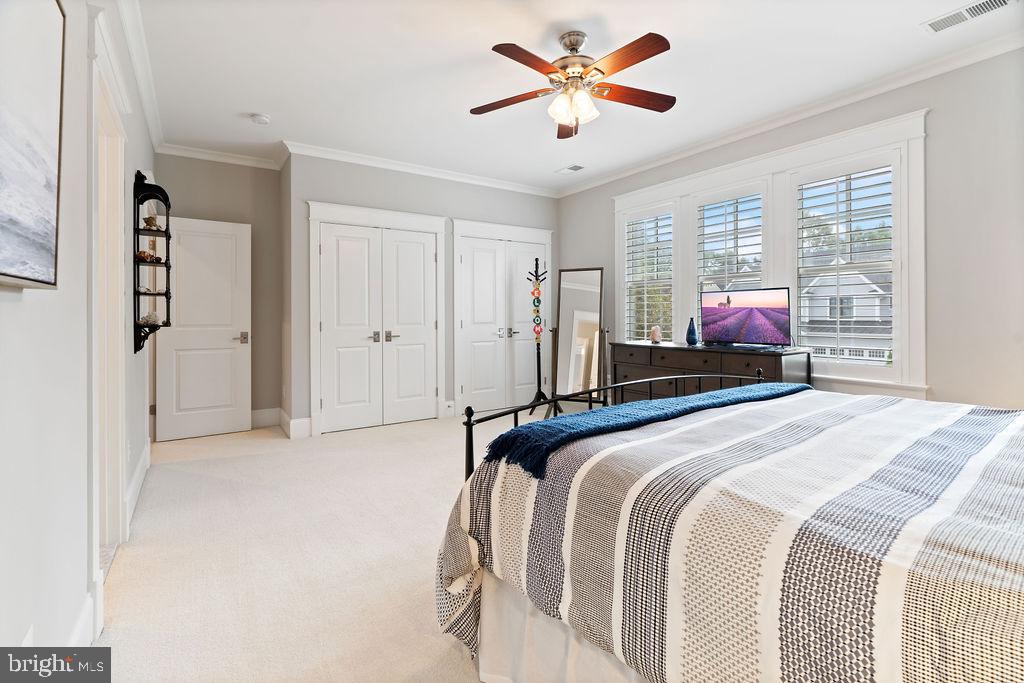 CHURCHILL - Residential