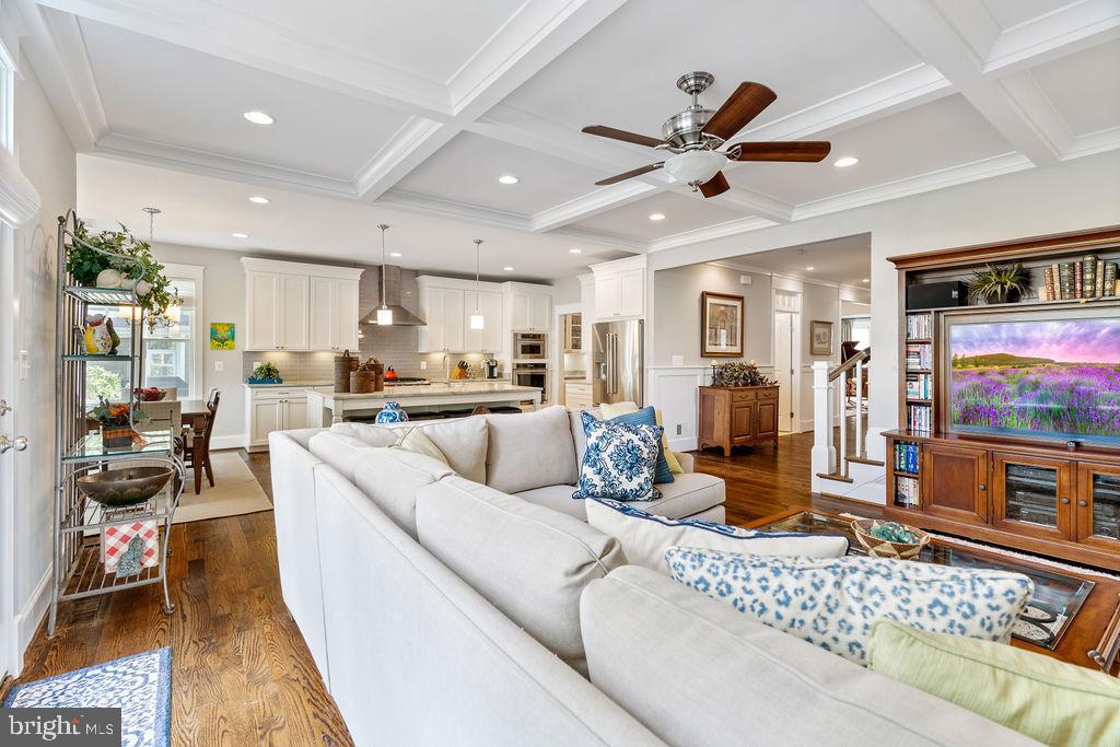 CHURCHILL - Residential