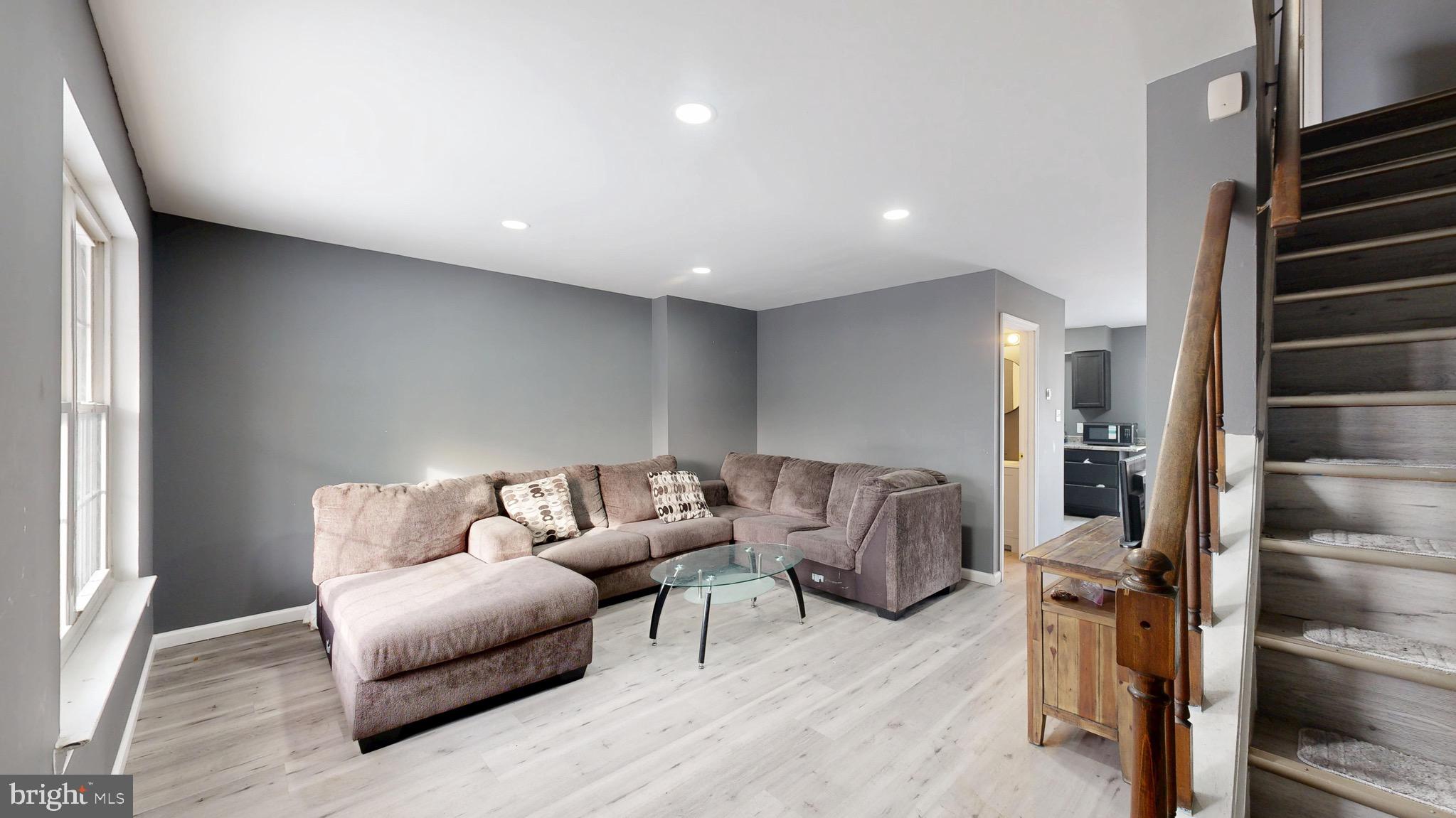 EDINBURGH VILLAS - Residential