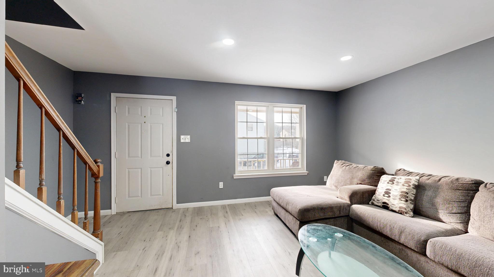 EDINBURGH VILLAS - Residential