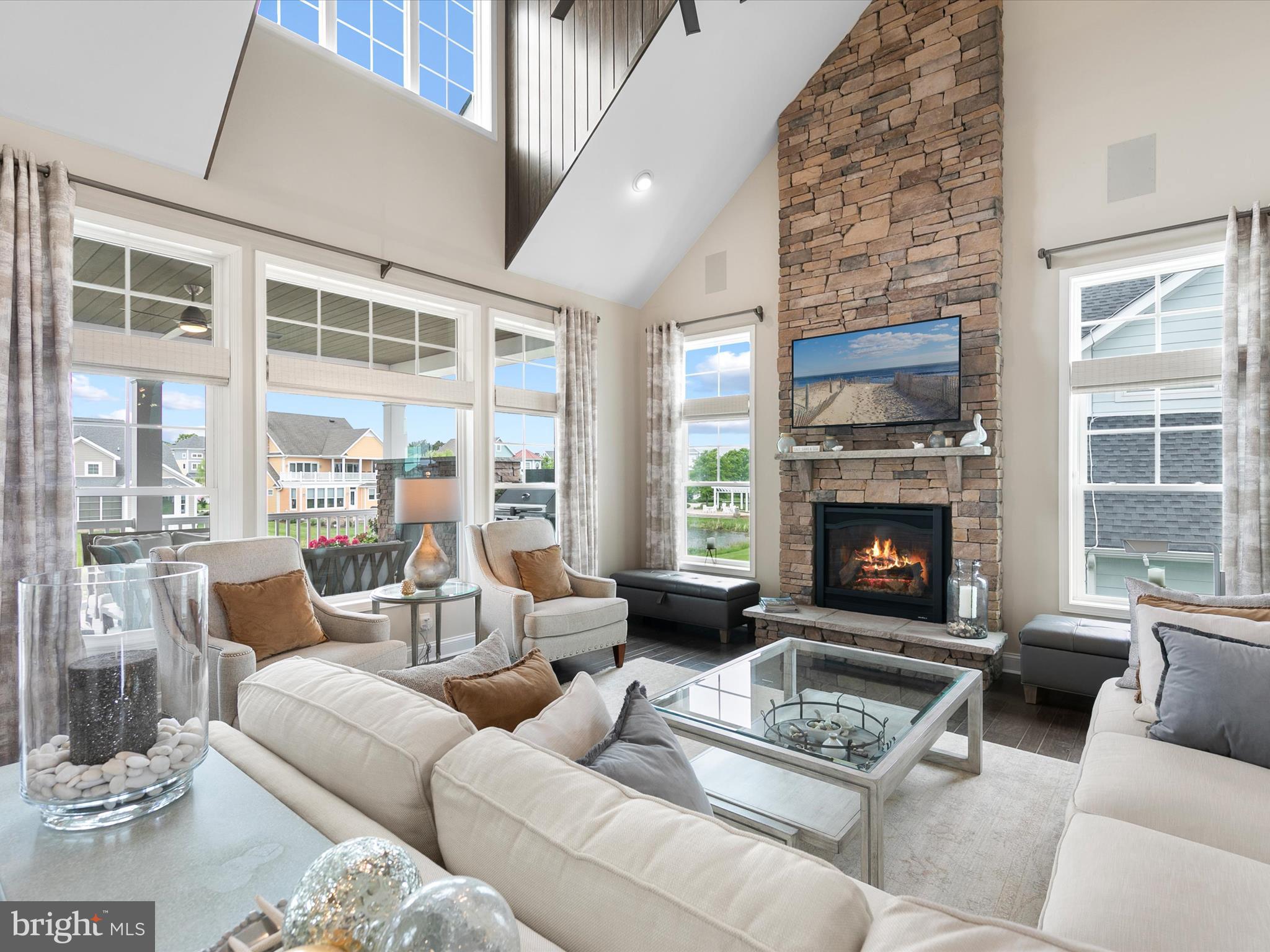 PENINSULA - Residential