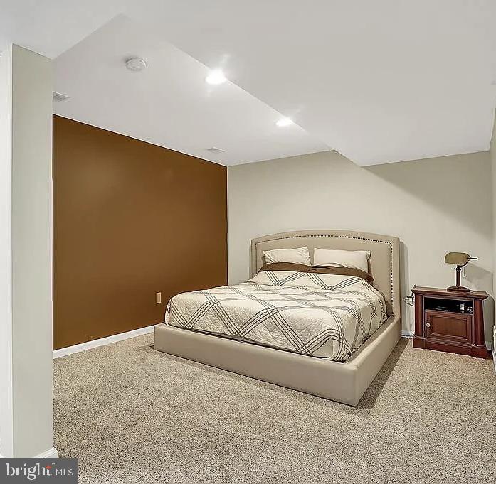 ELKTON - Residential