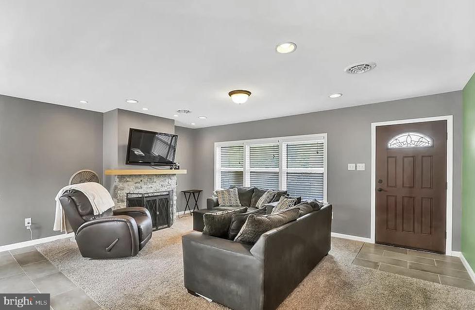 ELKTON - Residential