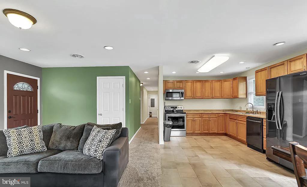 ELKTON - Residential