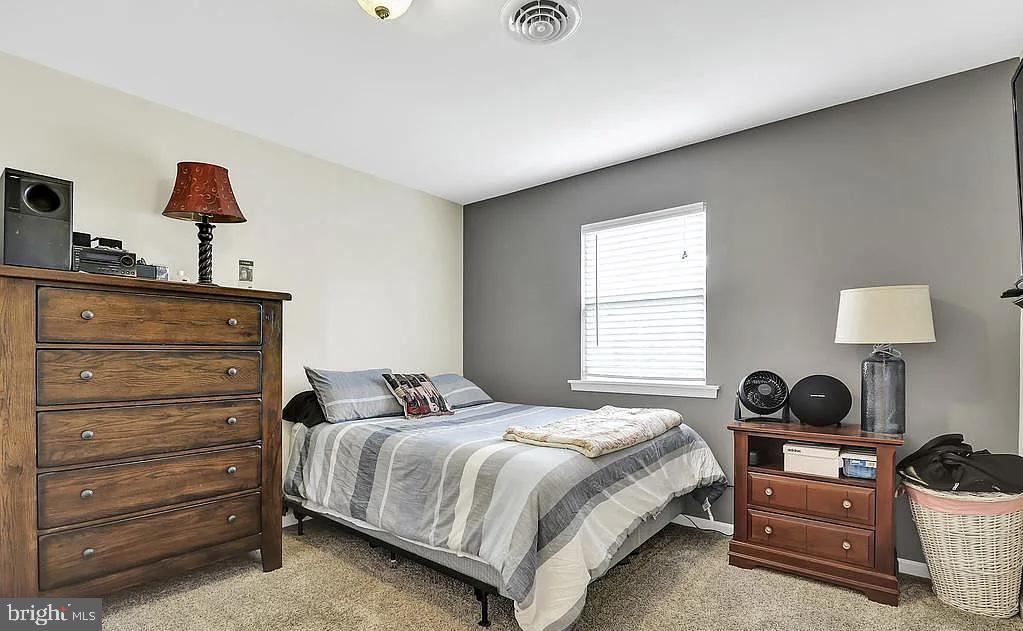 ELKTON - Residential