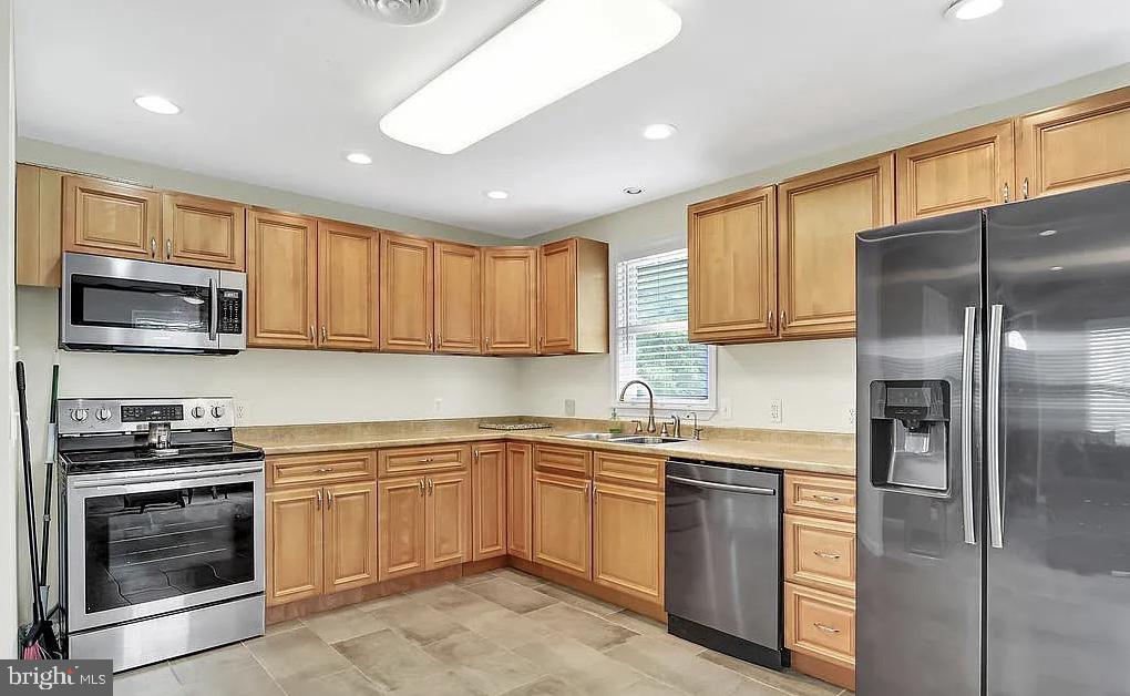 ELKTON - Residential