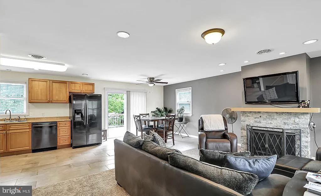 ELKTON - Residential