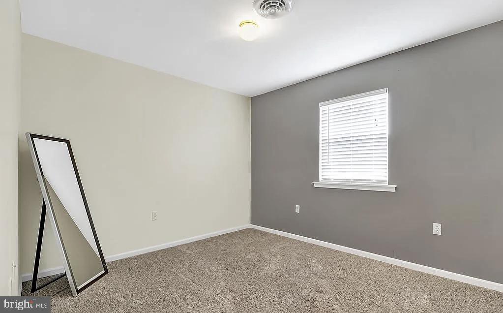 ELKTON - Residential