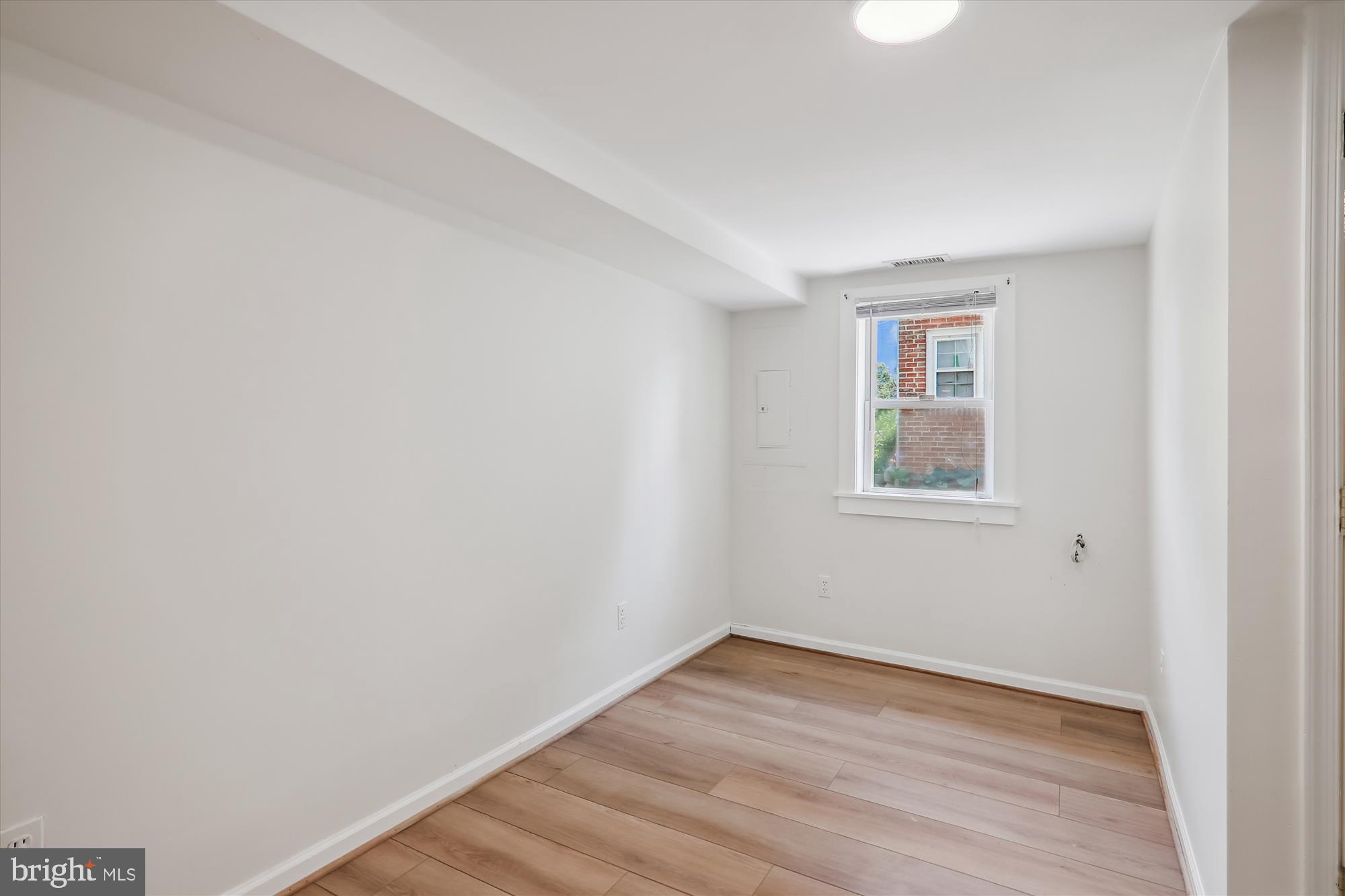 HYATTSVILLE HILLS - Residential