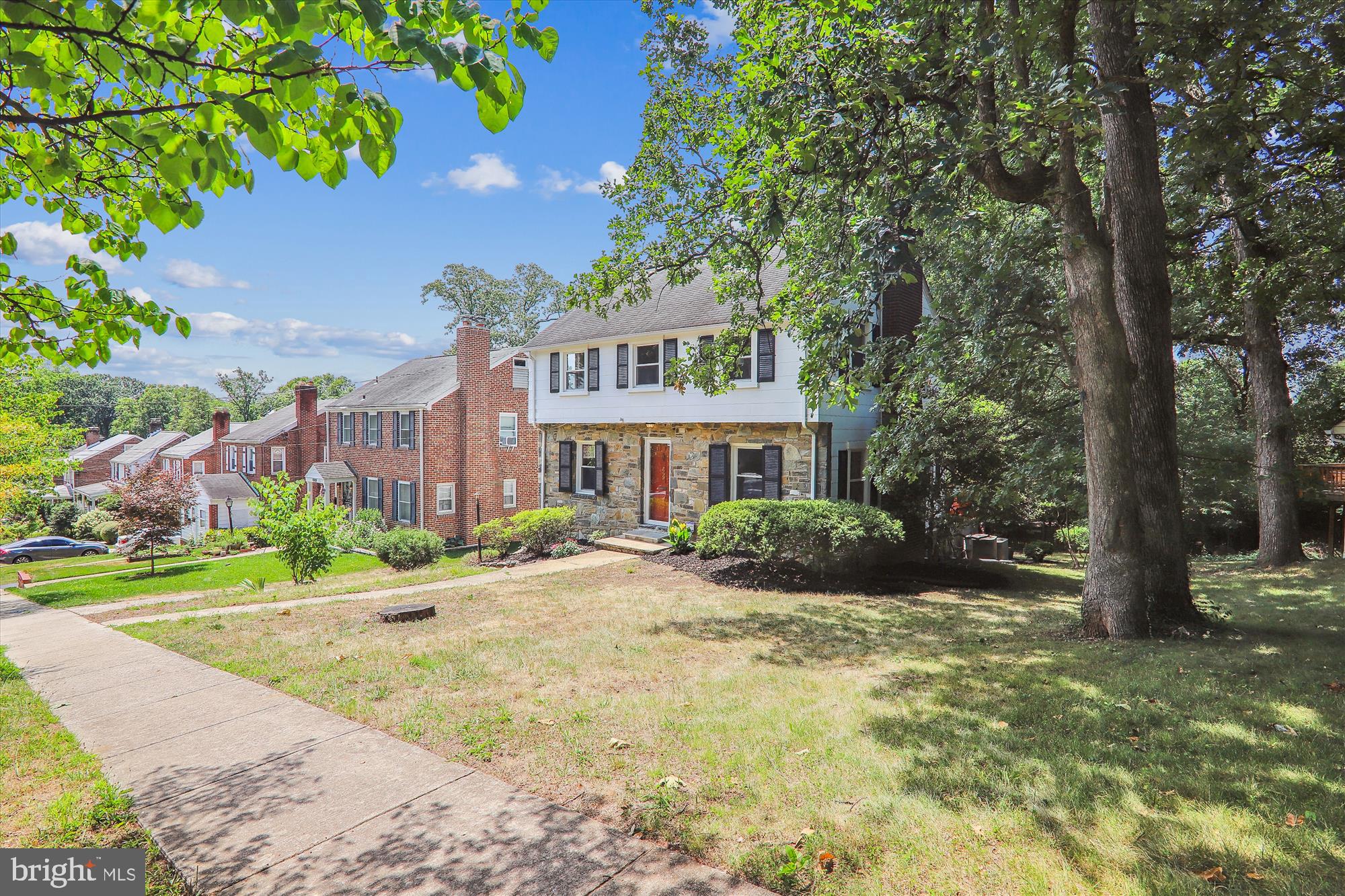 HYATTSVILLE HILLS - Residential