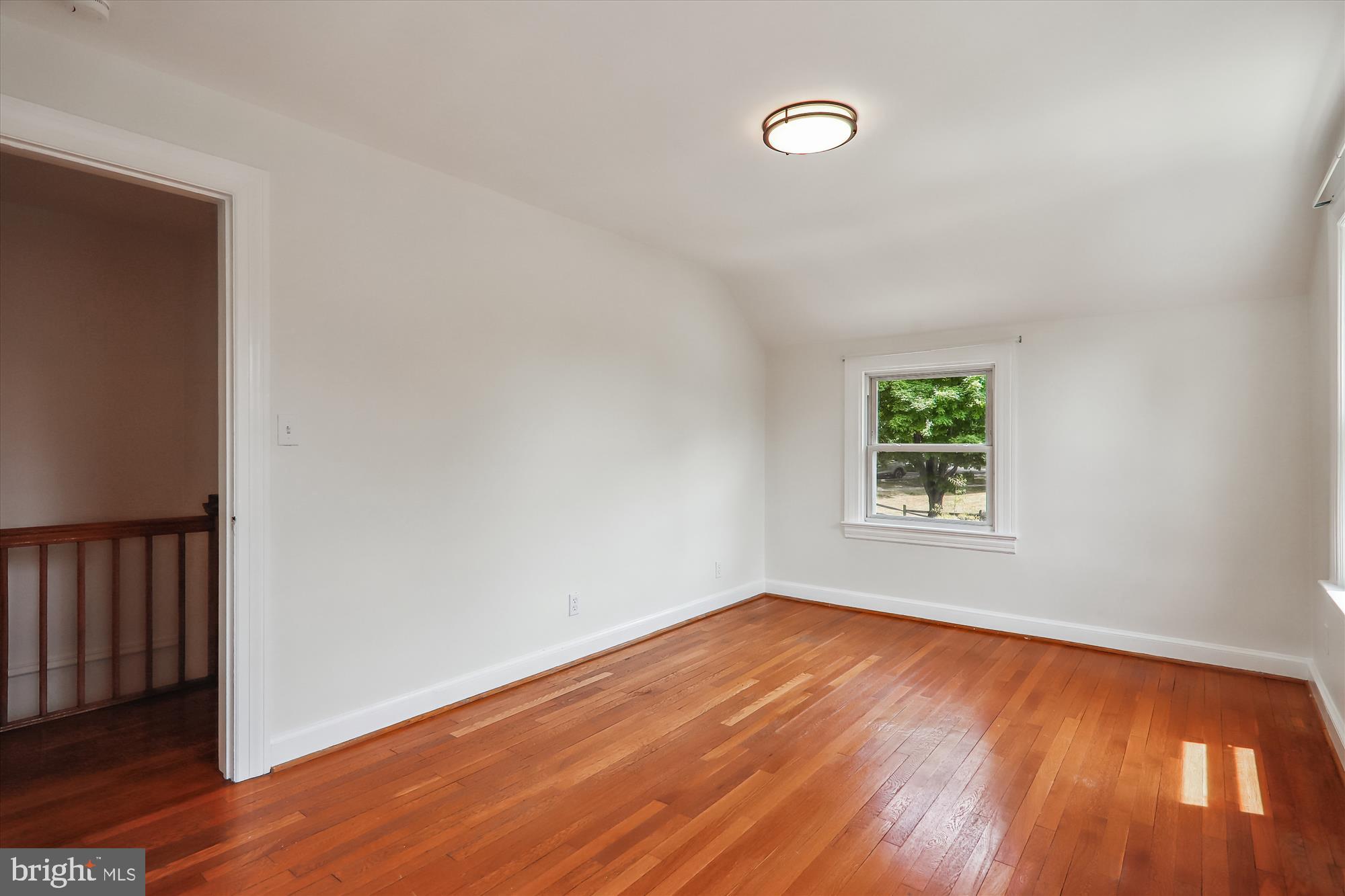 HYATTSVILLE HILLS - Residential