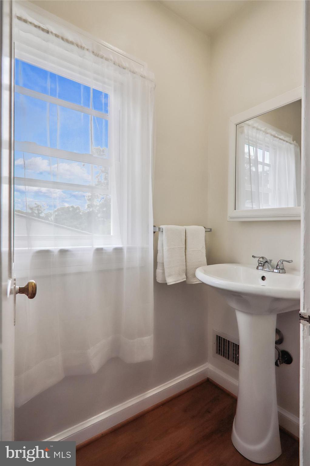 HYATTSVILLE HILLS - Residential