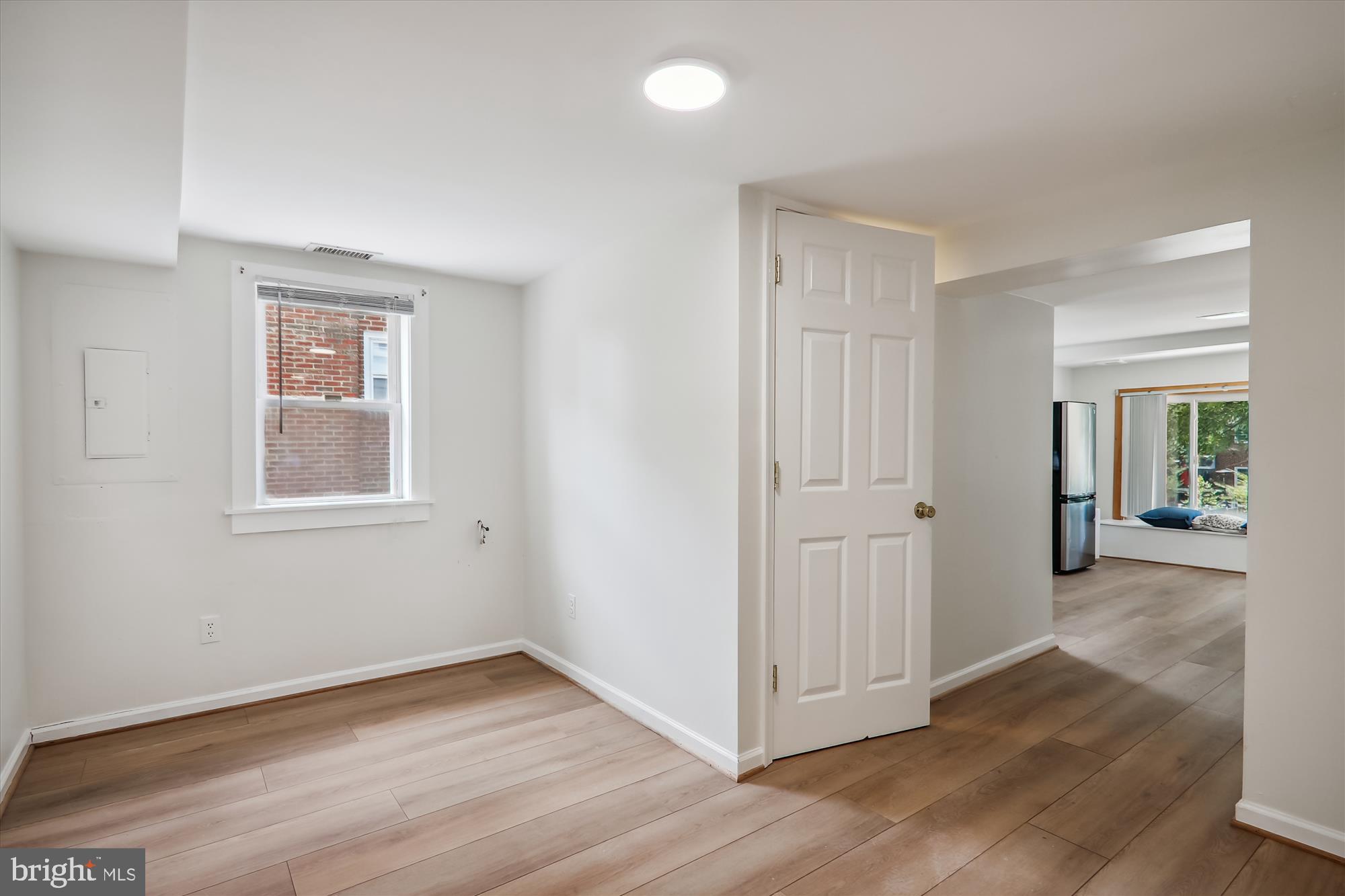 HYATTSVILLE HILLS - Residential