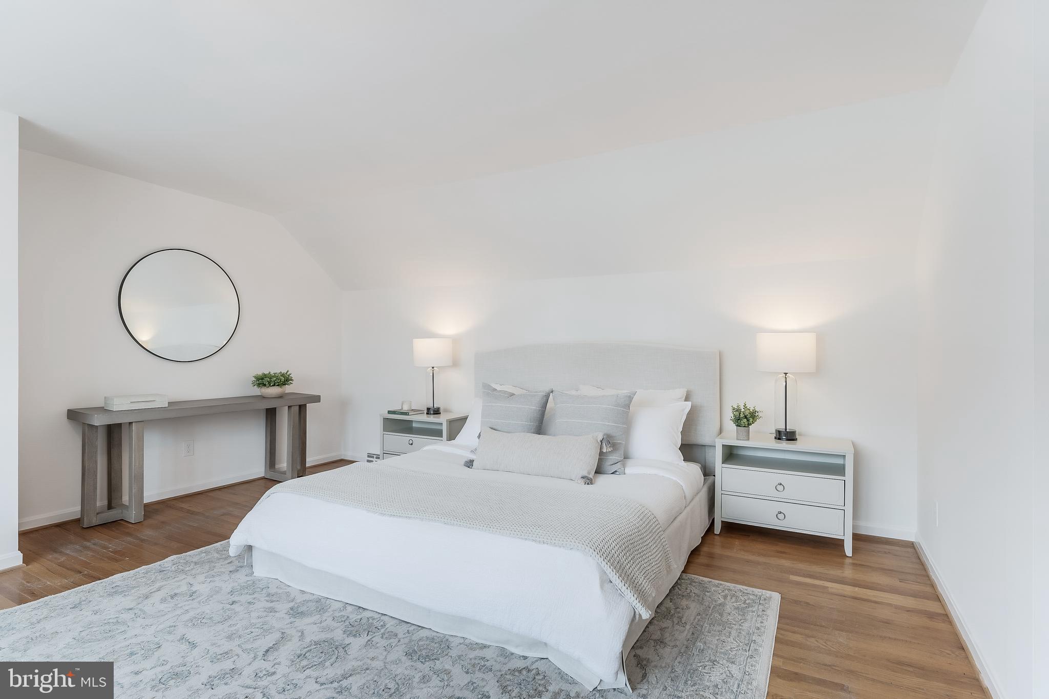 RESTON - Residential