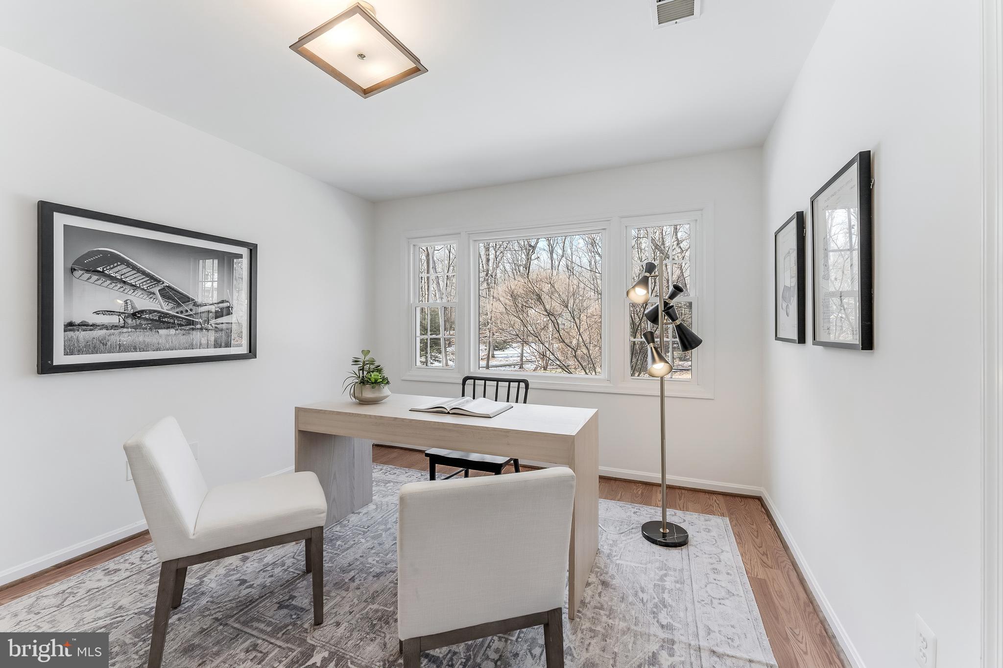 RESTON - Residential