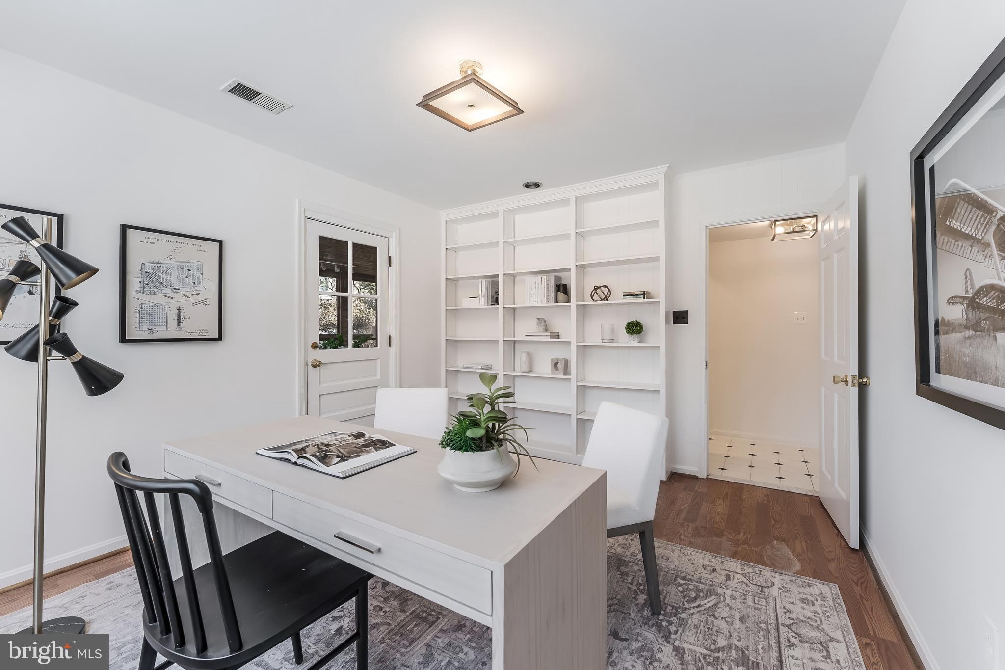 RESTON - Residential