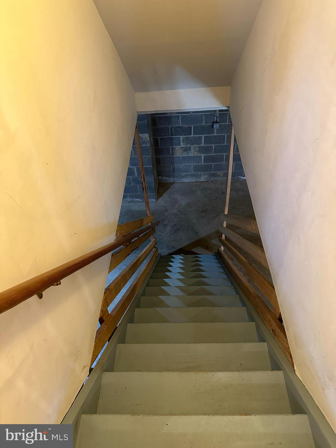 LAKE MONTICELLO - Residential