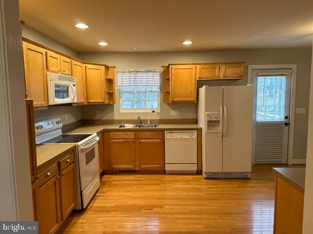 LAKE MONTICELLO - Residential