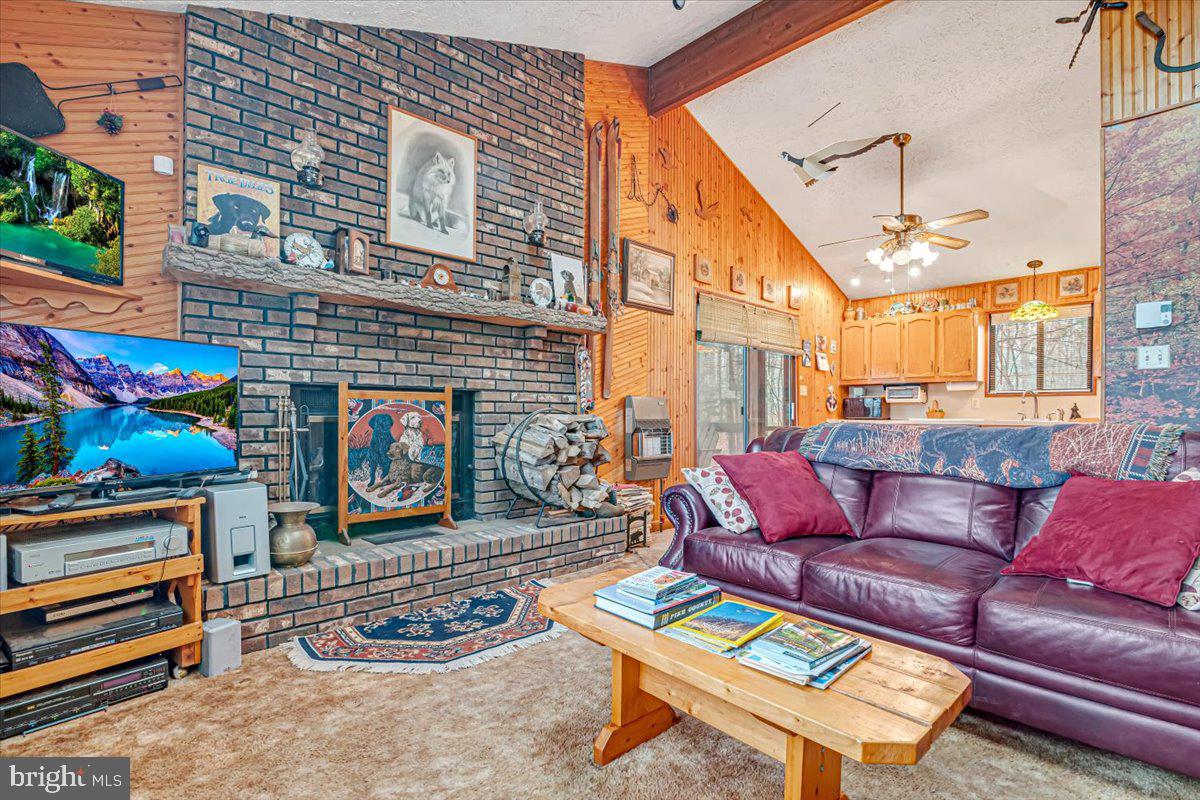 WILDERNESS ACRES - Residential