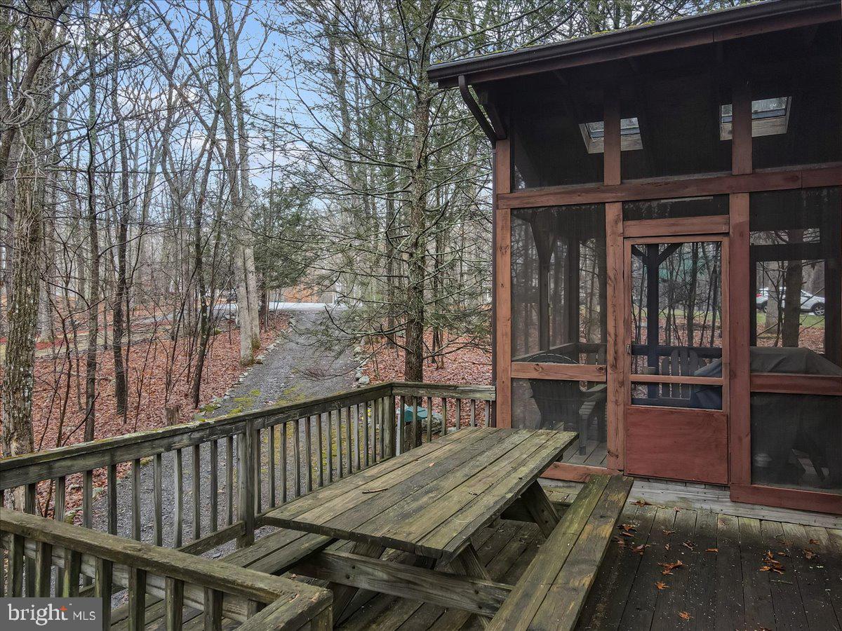 WILDERNESS ACRES - Residential