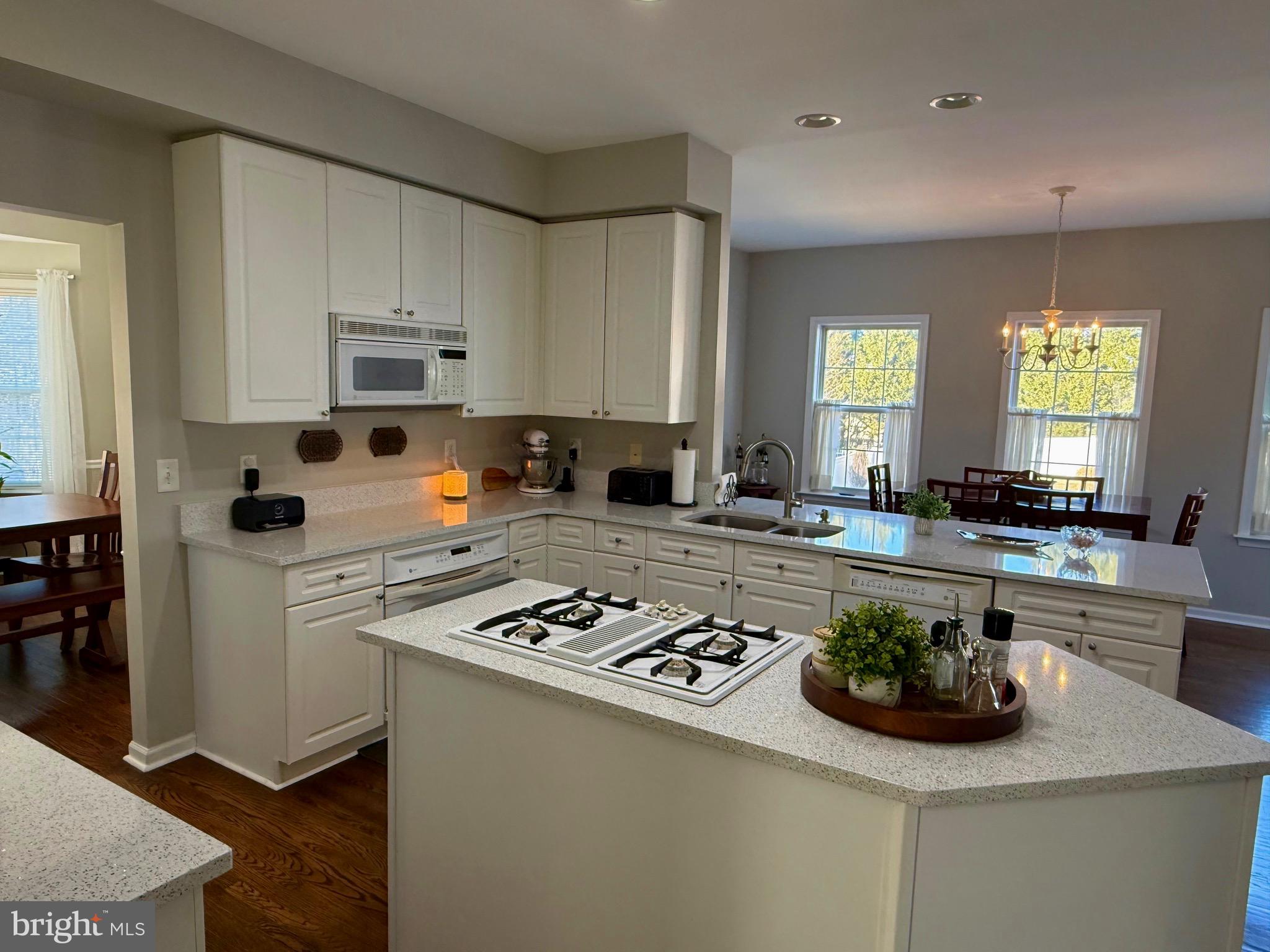 ROSEMONT - Residential