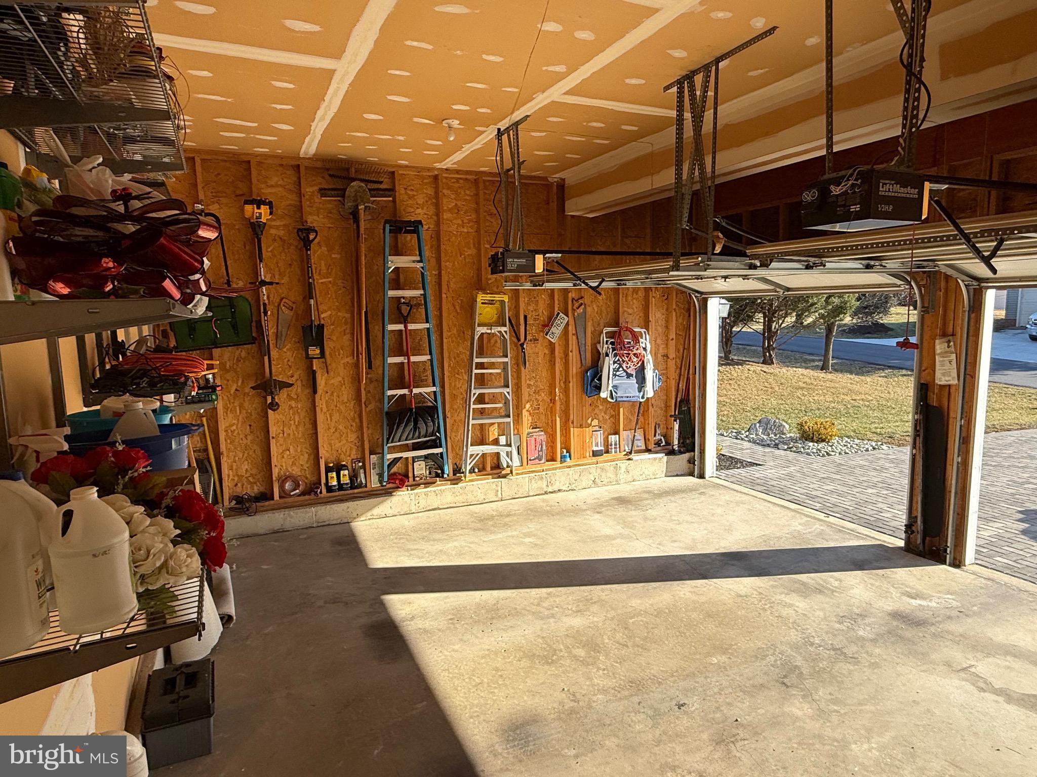 ROSEMONT - Residential