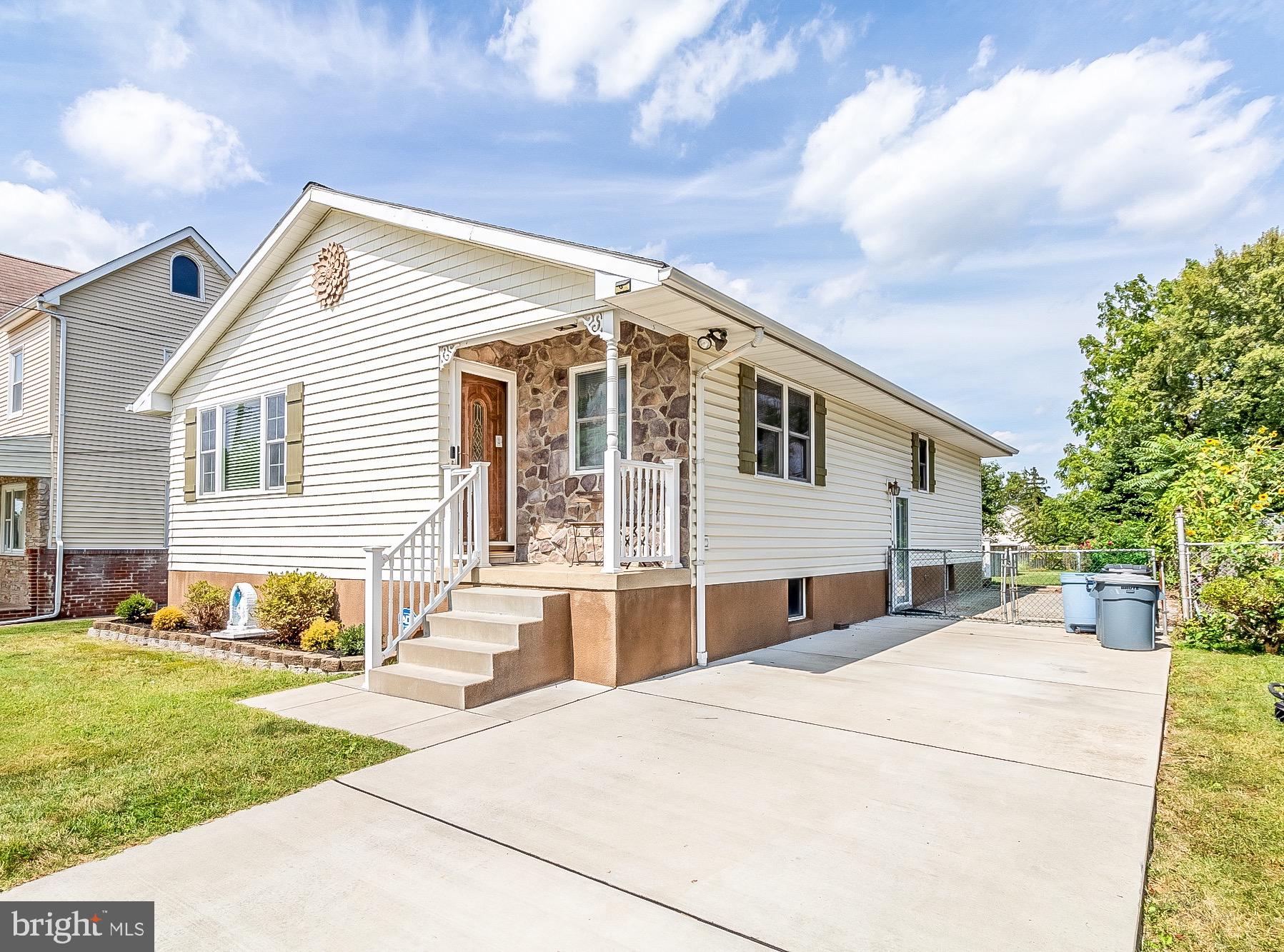 BACK RIVER HIGHLANDS - Residential