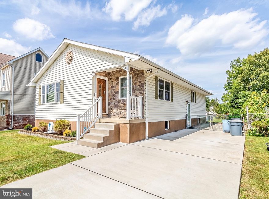 Welcome to 348 Upperlanding Road!
This beautiful property boasts 3 bedrooms and 3 full baths, offering a harmonious blend of charm and comfort that is sure to captivate your senses.
As you enter, the open floor concept welcomes you with beautiful hardwood floors that pave the way to an inviting living space. The large kitchen features granite countertops and ample cabinet space. On this level, you will find 2 well-sized bedrooms along with a full bathroom. The primary bedroom, with an en-suite bathroom, boasts double French doors that open to a Trex deck overlooking a pristine pool. The lower level of this home presents endless possibilities for customization. Whether you're envisioning a family room, a home theater, a fitness haven, or a creative sanctuary, the spacious basement provides the canvas for your dreams. It also includes an additional full bathroom, the laundry room, a bar and a stove, perfect for chilly days.
Step outside to discover a vast backyard oasis that's perfect for both gardening and outdoor activities. This property comes with solar panels that not only prioritize the environment but also result in significant reductions in the electricity bill.
Don’t miss this opportunity—schedule your viewing today and make this unique property yours!