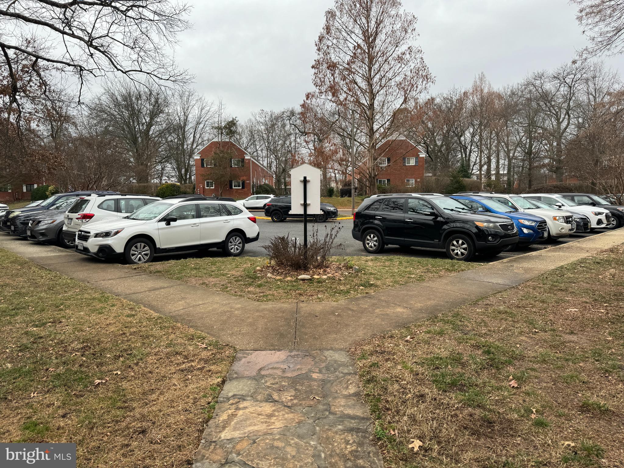 PARKFAIRFAX - Residential Lease