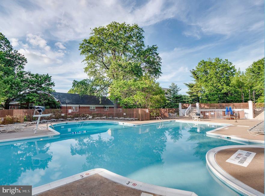 PARKFAIRFAX - Residential Lease